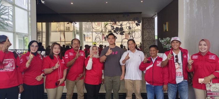 " KAESANG PANGAREP TIBA DI PANGKALAN BUN : DUKUNGAN NASIONAL UNTUK PERUBAHAN NYATA WUJUDKAN KOBAR YANG BERMARTABAT " 