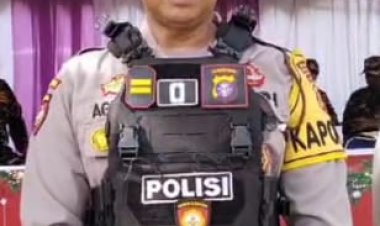 " KAPOLSEK IPTU AGUNG SUGIARTO : SOSOK VISIONER DAN PEMIMPIN TEGAS YANG HUMANIS WUJUDKAN PANGKALAN BANTENG AMAN DAN KONDUSIF " 