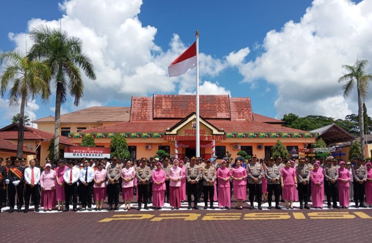 " MOMENTUM BERSEJARAH DI MAPOLRES KOBAR : PESAN KAPOLRES DALAM APEL PISAH SAMBUT BAWA SPIRIT BARU YANG MENYENTUH HATI " 